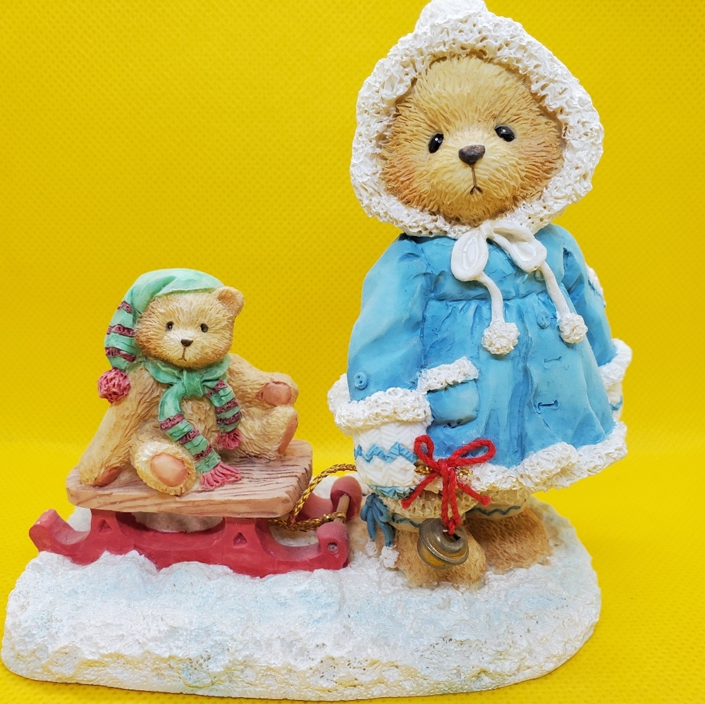 Enesco Cherished Teddies "Mary" Christmas Bear Pulling Sled Holiday Figurine.